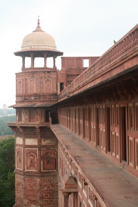 part of the outer wall of the Agra Fort, this place was huge!